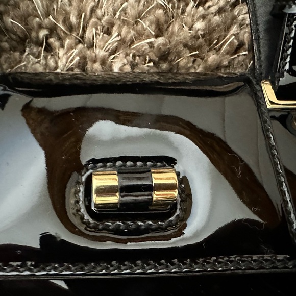 Yves Saint Laurent Bag, Patent Leather, Black (Mint condition) - Picture 8 of 14